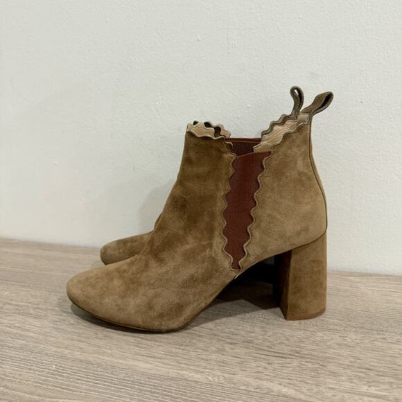 Chloé Lauren Scalloped Suede Ankle Western Boots Caramel Women's 38.5 / US 8.5 - Picture 1 of 6